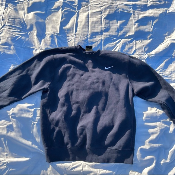 Nike crewneck navy sweatshirt - Picture 1 of 1